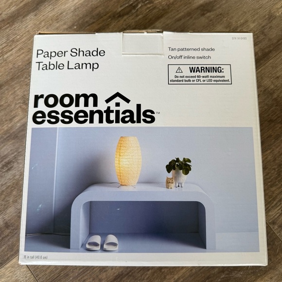 NWT! Room Essentials Paper Shade Table Lamp - Picture 6 of 8